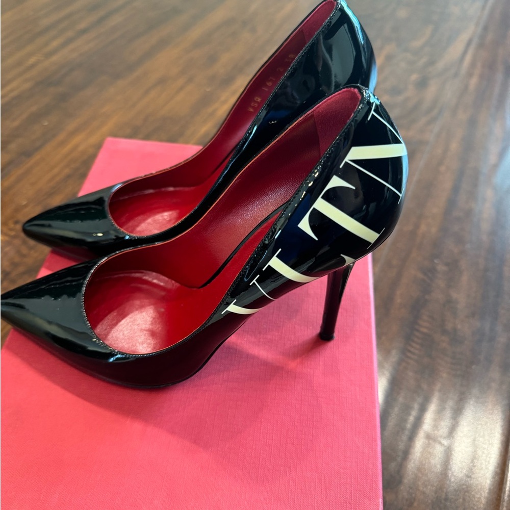 Valentino patent leather black heels size 8